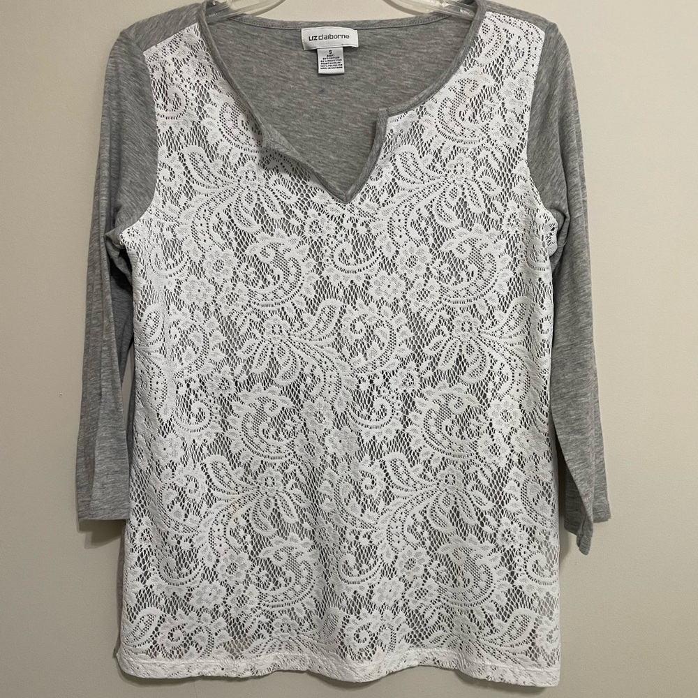 Liz Claiborne ‎ Gray Color Women's shirt ~ Size Small~ casual and comfy